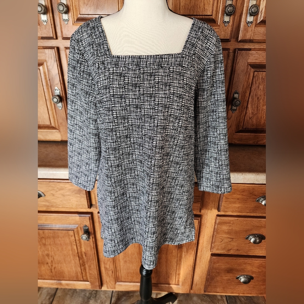 Christopher and Banks Black/White 3/4" Sleeve Square Neck Blouse Size M